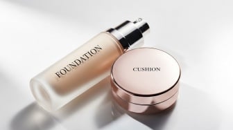Foundation vs Cushion, Mana yang Lebih Baik Dipakai untuk Makeup Sehari-hari?
