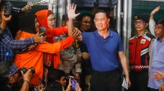 Perjalanan Kasus Tom Lembong: Dari Menteri, Tuntutan Penjara, Hingga Abolisi Prabowo