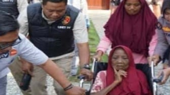 6 Fakta Viral Ibu Diusir Anak Kandung di Probolinggo, Kini Nangis-nangis Dijemput Pulang!