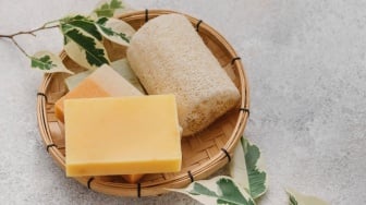 Sabun Kolagen untuk Apa? Ini Penjelasan Lengkap dan Rekomendasi 5 Produk Terbaiknya