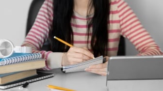 7 Tempat Tes TOEFL Resmi dan Terpercaya, Lengkap dengan Harganya