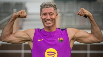 Gepokan Duit Arab Dianggap Recehan! Robert Lewandowski Ogah Hengkang dari Barcelona