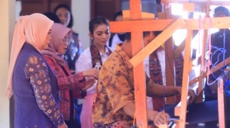 Galeri Tuan Kentang Diserbu Istri Pejabat! Wastra Sumsel Didorong Tembus Pasar Internasional