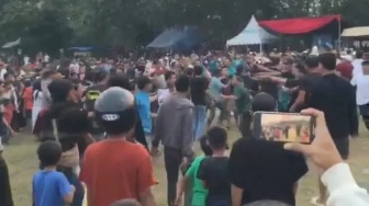 Turnamen Sepak Bola HUT ke-80 RI di Cipocok Jaya Serang Berakhir Ricuh