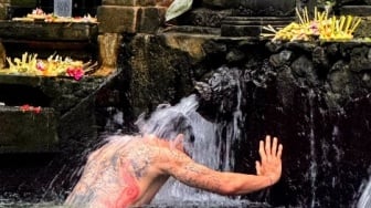 Usai Melukat di Bali, Zlatan Ibrahimovic Lanjut Liburan ke Sumba