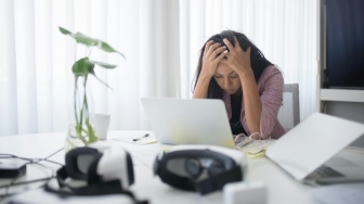 Saat Istirahat Dianggap Dosa, Menggugat Budaya Toxic Productivity