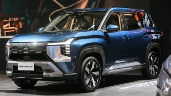 Mitsubishi Destinator SUV Premium yang Siap 'Goyang' Dominasi Innova Zenix