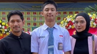 Beda Reaksi Dhofin Dipeluk Ibnu Jamil vs Ade Maya usai Keterima Akmil 2025