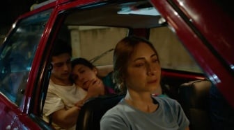 Tayang Hari Ini, Review Film Arze: Potret Ibu Tegar yang Menyentuh dan Relevan