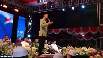 Gibran Terbang Langsung dari NTB Temui Gus Miftah di Jogja: Beliau Guru Saya
