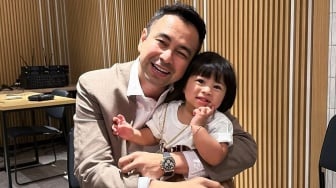 Harganya Setara BeAT Baru? Tas Baby Lily saat Kerja Bareng Raffi Ahmad Bikin Salfok
