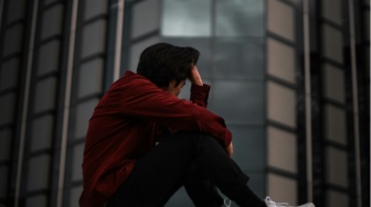 Merdeka Tapi Masih Overwork: Refleksi Kemerdekaan di Tengah Hustle Culture