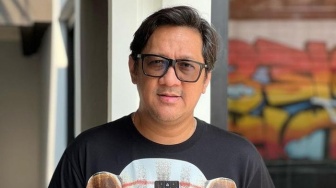 Andre Taulany Murka saat Erin Hadirkan Anak Sebagai Saksi Sidang Perceraian