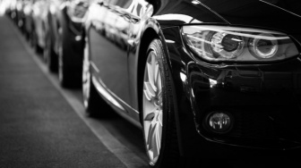 Pilih yang Irit atau Muat Banyak? Intip 4 Mobil Bekas Murah di Bawah 50 Juta per Agustus 2025