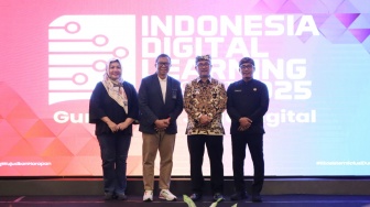 Telkom Tingkatkan Kecakapan Digital Guru Lewat Program IDL 2025, Bupati Cirebon Berikan Dukung Penuh