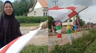 Ribut Bendera One Piece, Emak-emak Ini Santuy Kibarkan Bendera Inggris Sambut HUT RI