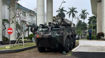 Panser TNI Jaga Kejagung, Benarkah Hanya Sekedar Pengamanan Rutin?