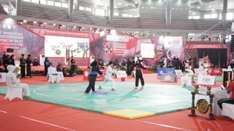 Pesilat Usia Dini di Kejuaraan Pencak Silat Internasional Tampil Memukau