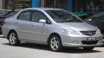 5 Rekomendasi Mobil Bekas Sedan Honda di Bawah Rp 100 Juta: Irit BBM, Mesin Bandel, Pajak Ringan