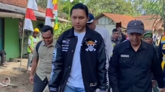 Bupati Cianjur Pakai Jaket One Piece, Netizen Salah Fokus: Kapten Kita Ternyata Seorang Nakama
