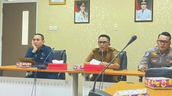 Umrah Gratis untuk Wajib Pajak Kendaraan, Bapenda Sumbar: Taat Pajak 15 Tahun Terakhir!