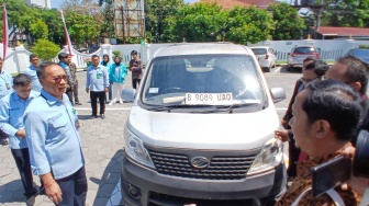 Penggugat Bawa Mobil Esemka ke PN, Majelis Hakim dan Para Tergugat Lihat Langsung
