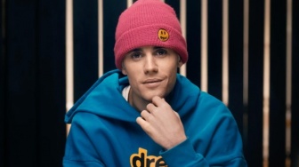 Viral di Media Sosial, Fakta Justin Bieber 'Daisies': Cinta dan Kerinduan