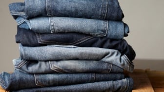 Kenapa Jeans Tidak Boleh Sering Dicuci? Simak 4 Alasan Penting Berikut