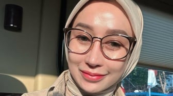 Beda Pengakuan dr Reza Gladys soal Kekayaan ke Denny Sumargo vs Atta Halilintar, Terbukti Bohong?