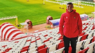 Jadi Satu-Satunya Pelatih Lokal di Super League, Hendri Susilo Punya Segudang Pengalaman