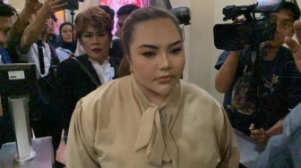 Lisa Mariana Pusing dengan Hasil Tes DNA, Tantang Ridwan Kamil Datang ke Rumahnya