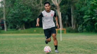 BRI Super League: Taufik Rustam Serap Ilmu dari Pemain Senior Malut United