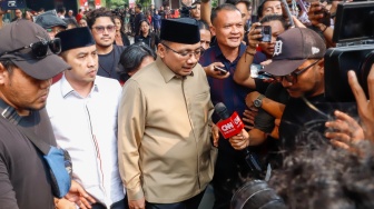 Gus Yaqut Diperiksa KPK: Hanya Bawa 'Senjata' SK Menteri, Ada Apa dengan Kuota Haji?