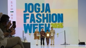 Jogja Fashion Week 2025 Resmi Dibuka, Hadirkan Parade Desainer Ternama Salah Satunya Ivan Gunawan