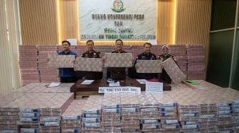 Kejati Sumsel Pamer Uang Rp 506 Milyar Hasil Sitaan Korupsi Pemberian Fasilitas Kredit