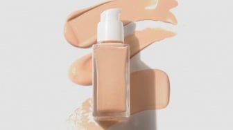 5 Rekomendasi Foundation Matte untuk Kulit Berminyak: Formula Ringan, Dilengkapi SPF
