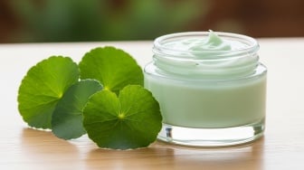 5 Moisturizer Mengandung Centella Asiatica untuk Kulit Berjerawat, Harga Mulai Rp30 Ribuan