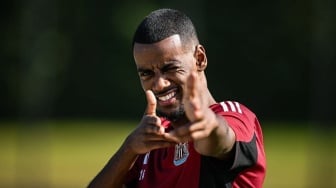 Liverpool Harus Bayar Berapa agar Newcastle Melepas Alexander Isak?