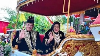 Viral Bupati Sudewo Disoraki Warga Saat Kirab Hari Jadi Kabupaten Pati: Turunkan, Turunkan!