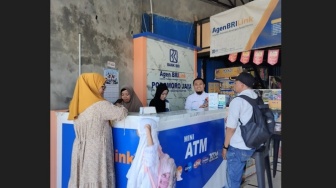 AgenBRILink Podomoro Jaya Berikan Layanan Kepada Petani Gowa untuk Akses Layanan BRI