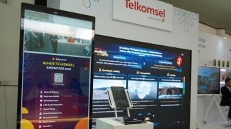 Menuju Indonesia Emas 2045, Telkomsel Tampilkan 6 Solusi AI Terkini dalam KSTI Indonesia 2025