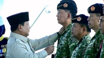 Efek Domino Sentuhan Prabowo di Baret Pejabat: Ketua MA Refleks Rapikan Penampilan Sendiri