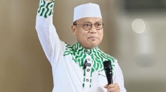 Ustaz Dasad Latif Bayar Rp100 Ribu, PPATK Panen Rp12 Triliun dari Pemblokiran Rekening?