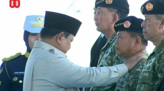 Tunjuk Wakil Panglima TNI, Prabowo Anugerahi Menhan dan Kepala BIN Jenderal Kehormatan