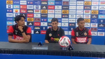 Dibantai Persib di GBLA, Pelatih Semen Padang Justru Puji Pemainnya