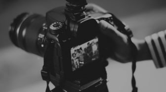 Fotografer Belum Bisa Buat Video, Tapi Videografer Jago Motret: Mengapa?