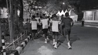 Piala Kemerdekaan 2025: Bukan di Lapangan, Pemain Mali Latihan di Parkiran