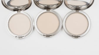 5 Rekomendasi Bedak Padat yang Tahan Lama dan Glowing, Harga Mulai Rp30 Ribuan