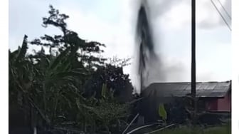 Semburan Lumpur 25 Meter di Dipasena Tulang Bawang Bikin Heboh