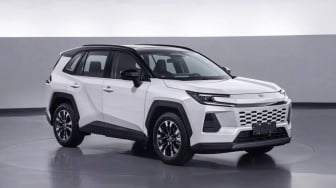 Innova Zenix Minggir Dulu! SUV Toyota Inilah yang Layak Diadu Domba Melawan Mitsubishi Destinator